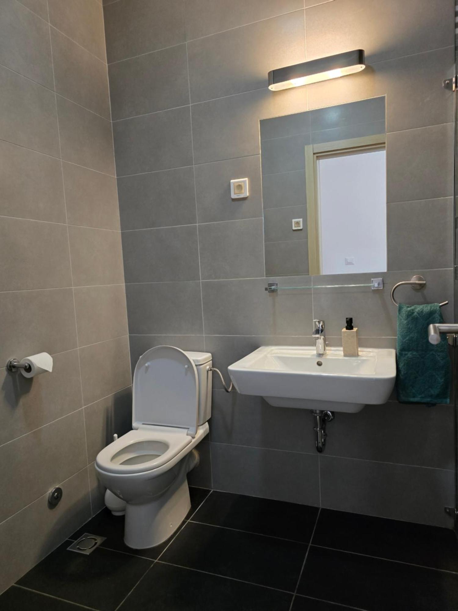 Lavender Bay Apartment Dee B02 Дони-Моринь Экстерьер фото