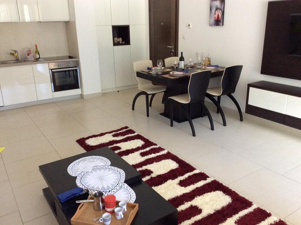 Lavender Bay Apartment Dee B02 Дони-Моринь Экстерьер фото